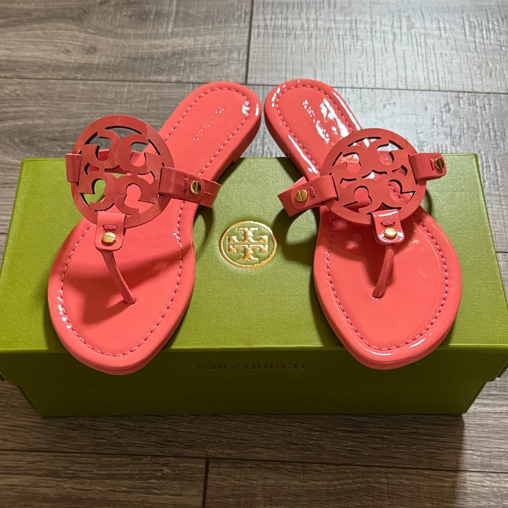 Tory Burch Coral Patent Logo Thong Sandals